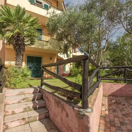 Quaint I Mirti Bianchi 1 Bedroom Sleeps 2 Persons Num0488n Appartement Santa Teresa Gallura